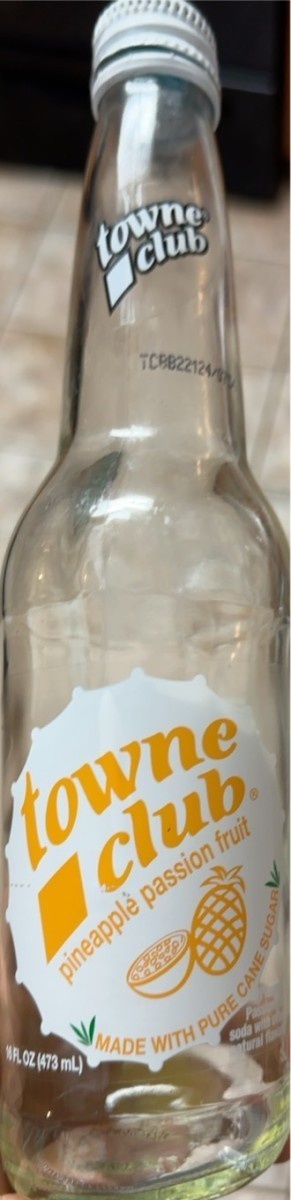 Towne Club Pineapple Passion Fruit soda